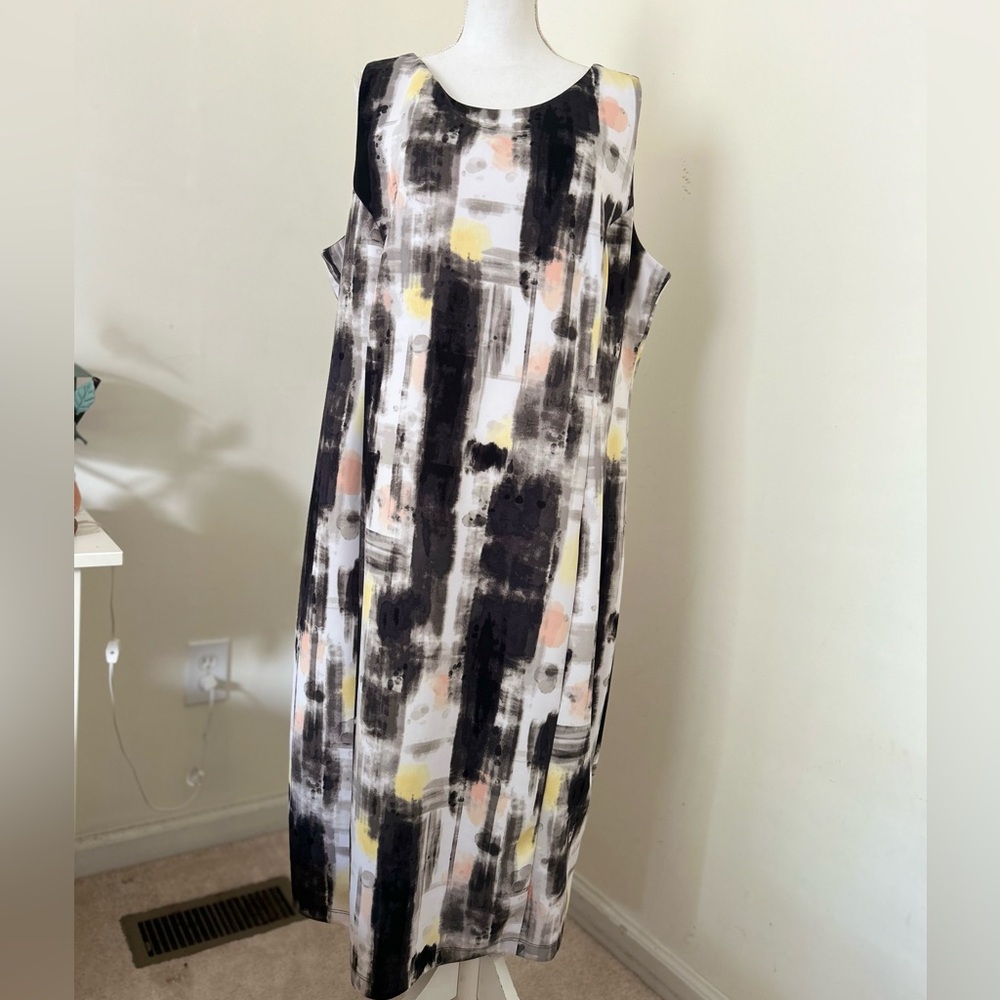 Cato~ NWT  22W White / Black Sleeveless Dress With Multicolored Print.